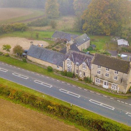 Merrymouth Fifield Exterior foto
