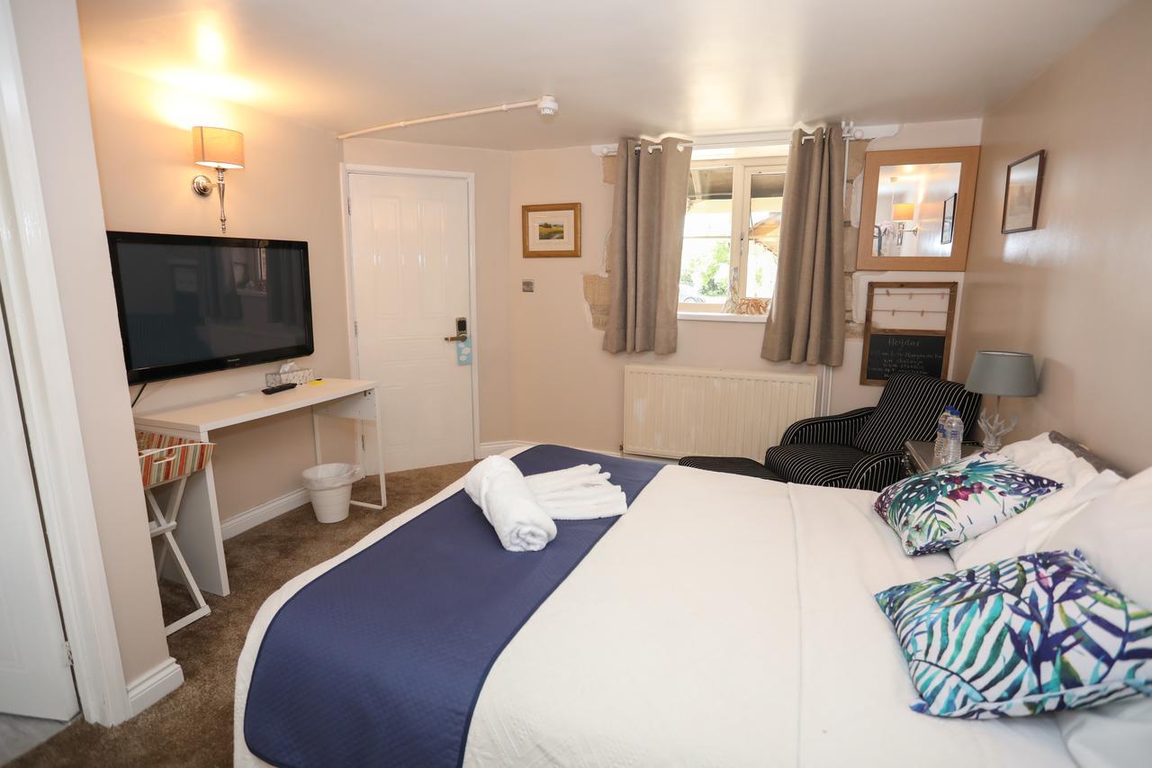Merrymouth Fifield Exterior foto
